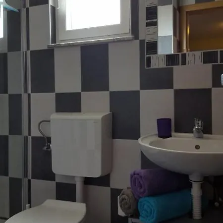 Appartement In Zadar With Terrace, Air Conditioning, Wifi, Washing Machine 4141-1 *