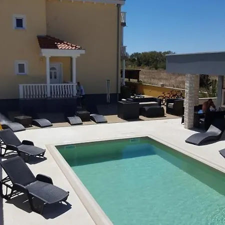 Appartement In Zadar With Terrace, Air Conditioning, Wifi, Washing Machine 4141-1