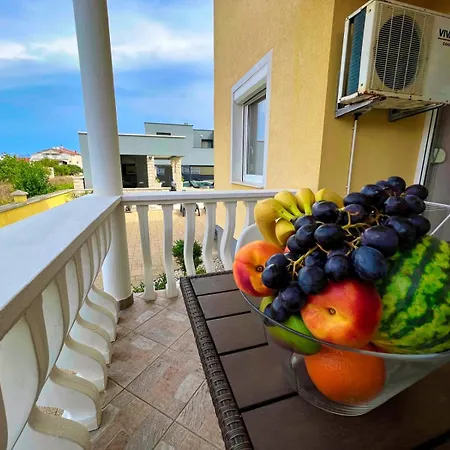 Appartement In Zadar With Terrace, Air Conditioning, Wifi, Washing Machine 4141-1