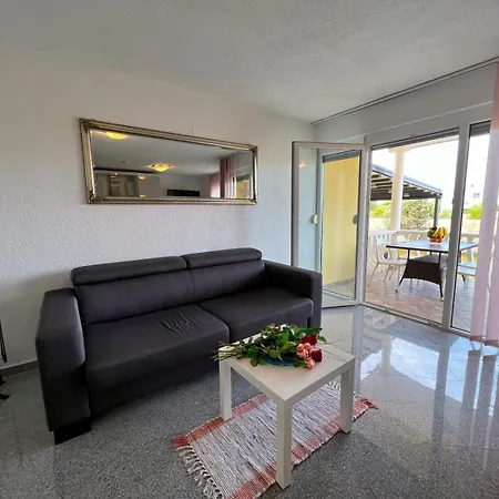 Appartement In Zadar With Terrace, Air Conditioning, Wifi, Washing Machine 4141-1
