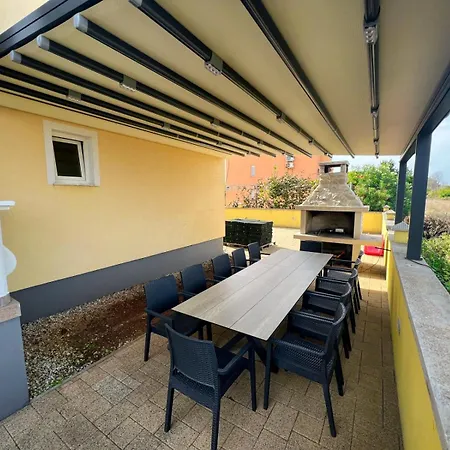 Appartement In Zadar With Terrace, Air Conditioning, Wifi, Washing Machine 4141-1 *