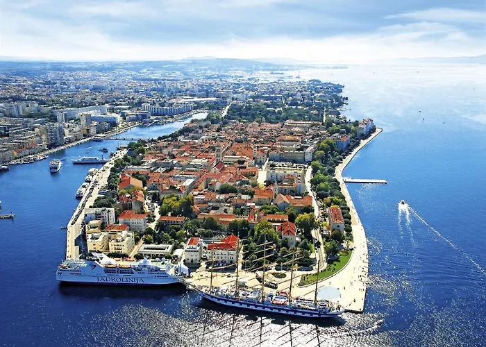 In Zadar With Terrace, Air Conditioning, Wifi, Washing Machine 4141-1 * Zaton (Zadar)